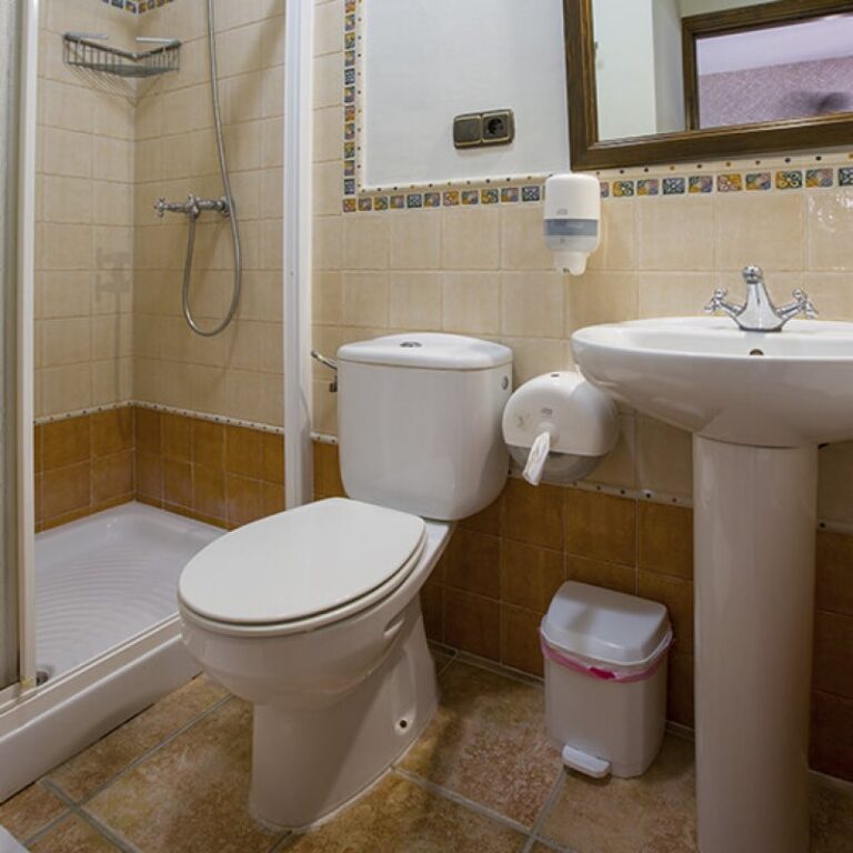 Hostal Don Joaquin 8 768x768