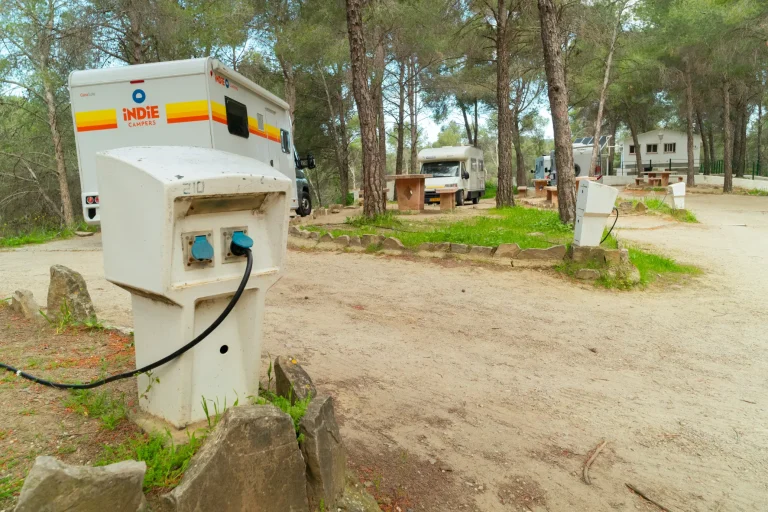 Parque Ardales Camping y Apartamentos 4 768x512