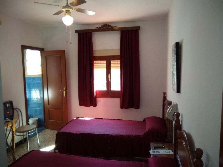 hostal san francisco campillos 7 768x576