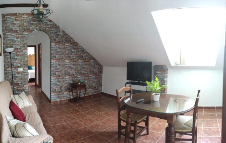 hostal vista a la sierra valle abdalajis 19 768x487
