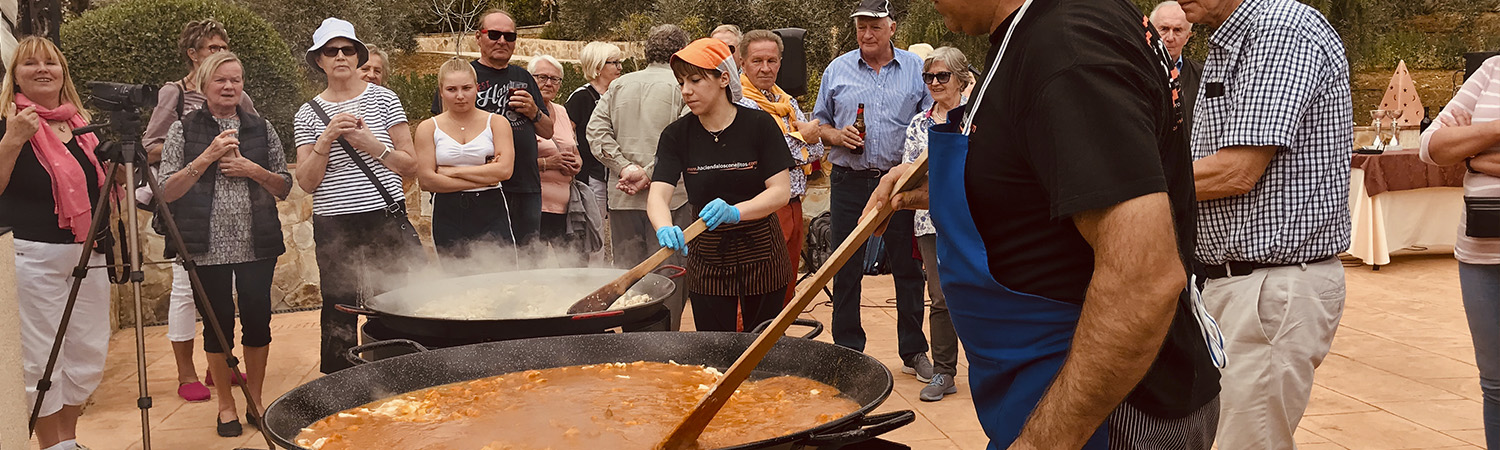show cooking de paella a la leña