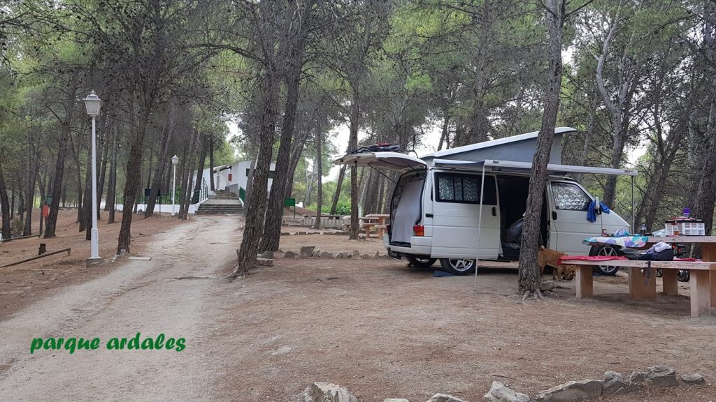 Camping  Caravanas  Apartamentos Parque Ardales