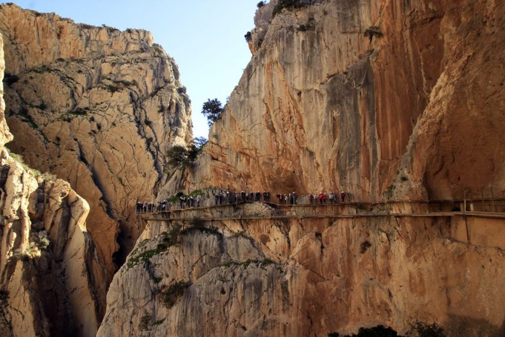 Pack premium Caminito del Rey, entrada con visita guiada completa y bus lanzadera