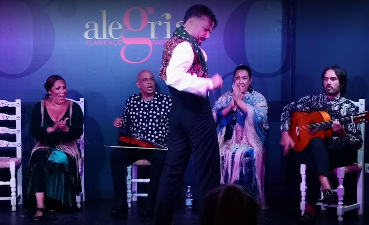 Tablao con espectáculo flamenco Alegría