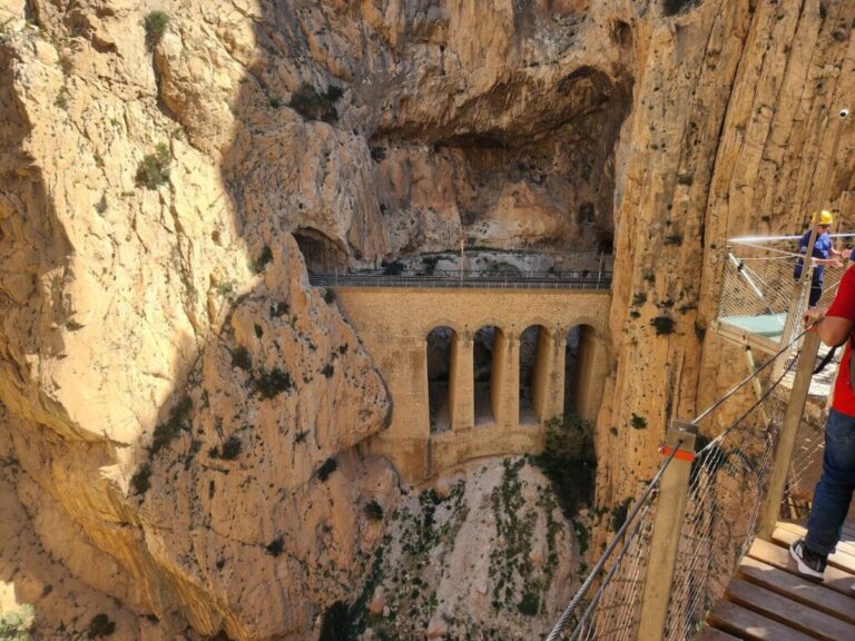 Tour Guiado Caminito del Rey 3 768x576