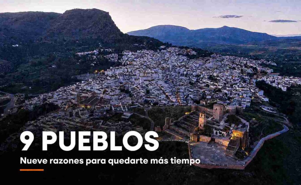 Vista aérea de Álora y su castillo
