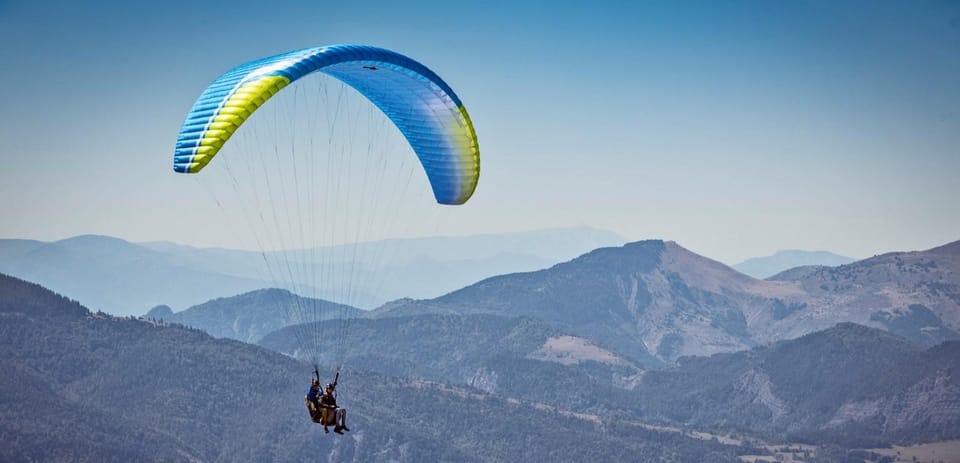 Parapente-biplaza-en-el-interior-de-Malaga
