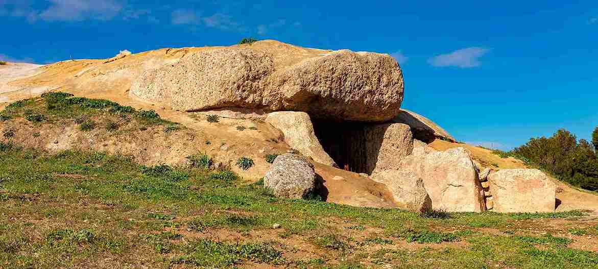 Torcal-y-Dolmenes-de-Antequera-desde-Malaga
