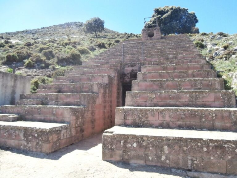 cueva dona trinidad grund 5 1024x768 1 768x576