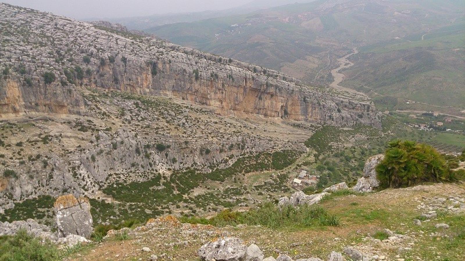 ruta-senderismo-VALLE-DE-ABDALAJIS