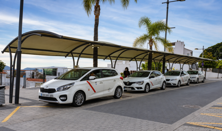 parada-de-taxi-alora